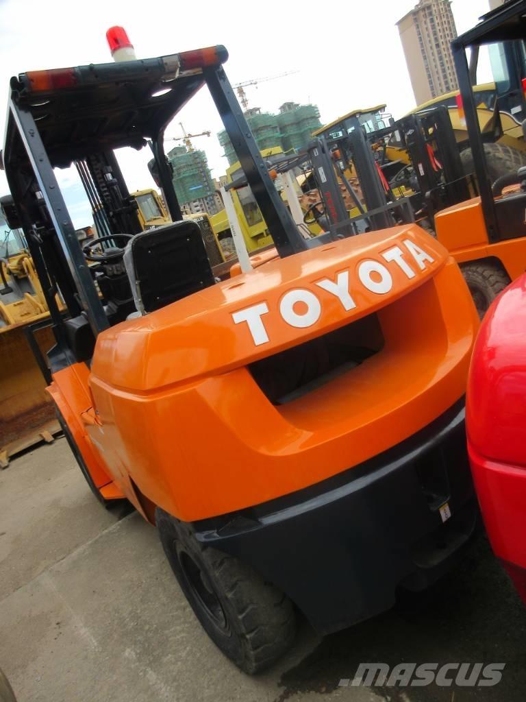 Toyota FD 30 Dieselové vozíky