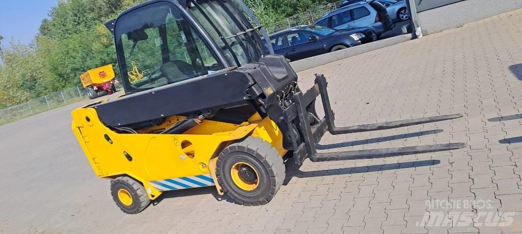 JCB TLT 30-19E 2WD Akumulátorové vozíky