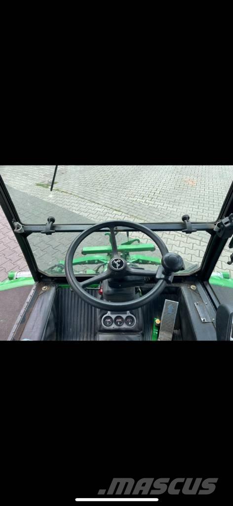 John Deere 1905 Samojízdné sekačky