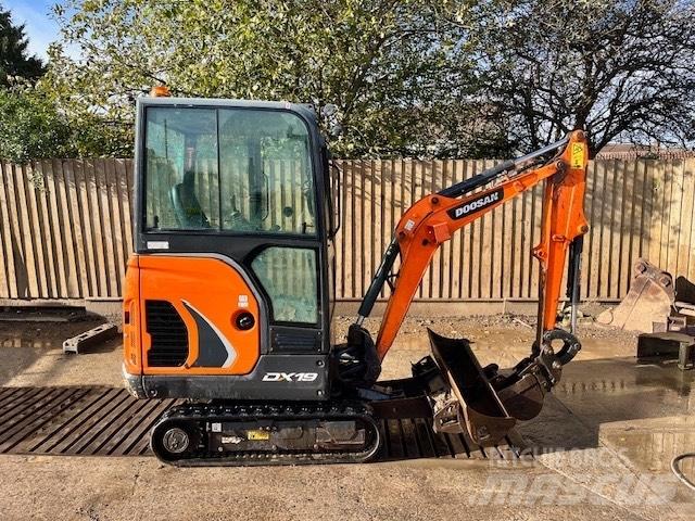 Doosan DX 19 Mini rýpadla < 7t