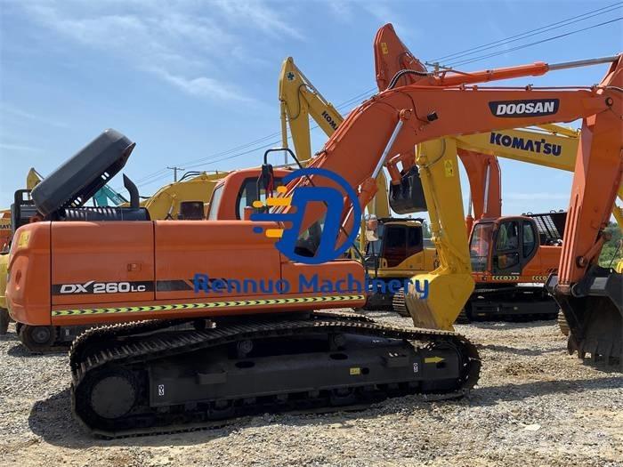 Doosan DX 260LC Pásová rýpadla