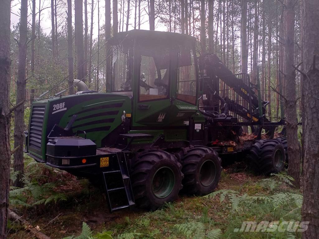 HSM 208 F Vyvážecí traktory