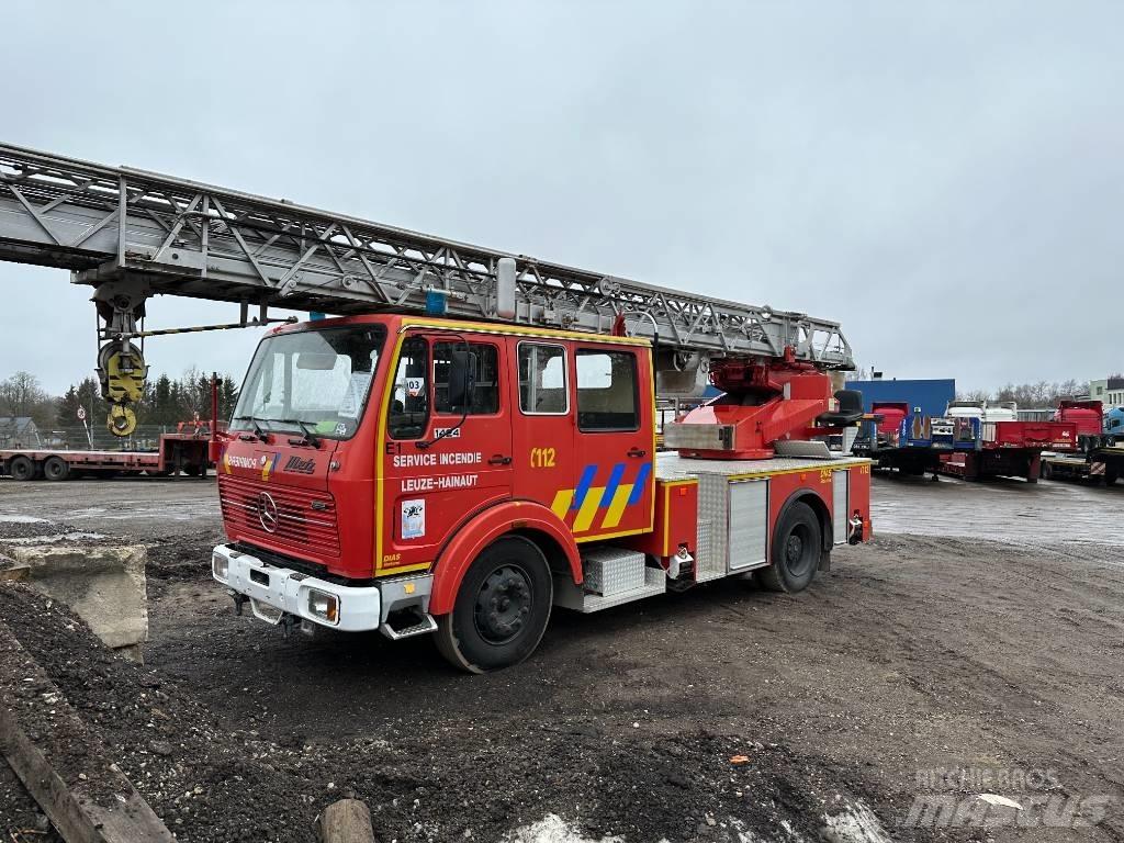 Mercedes-Benz 1424F Hasičský vůz