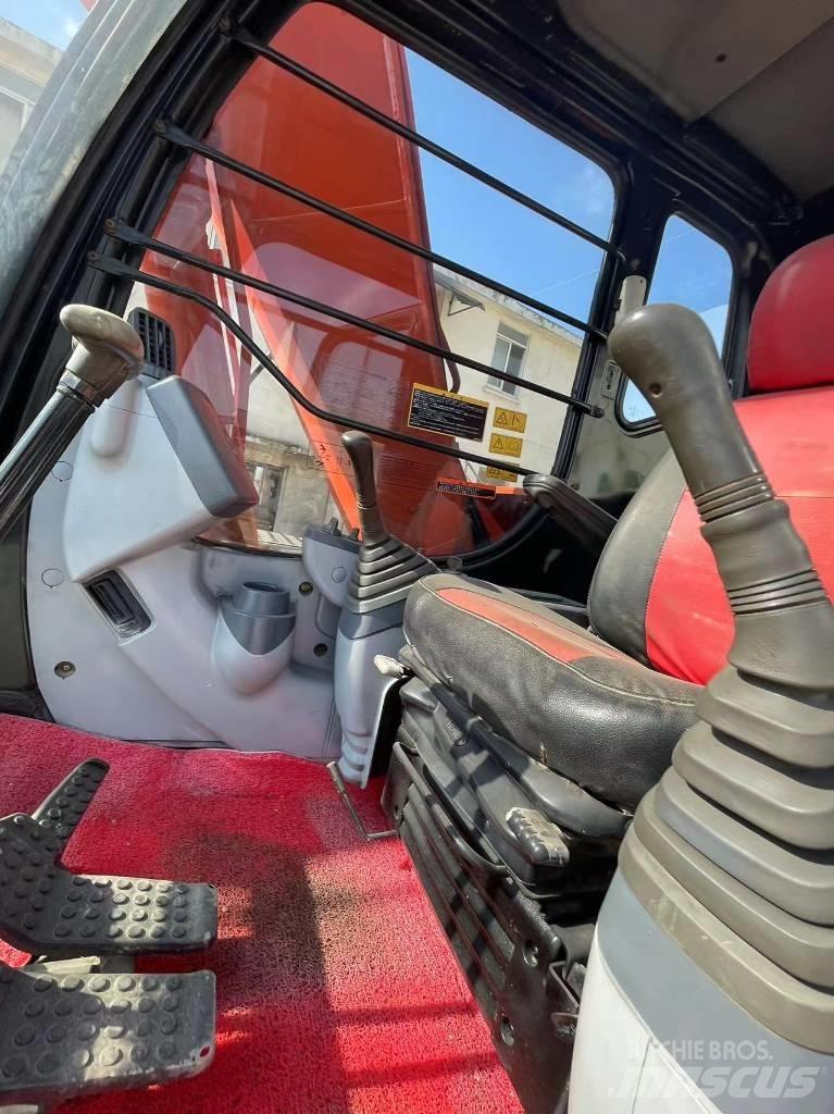 Hitachi ZX 120 Pásová rýpadla