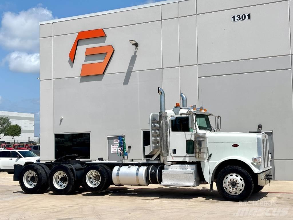 Peterbilt 388 Tahače