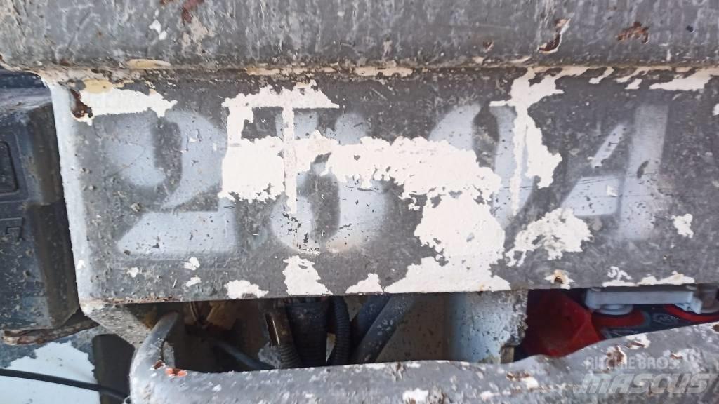 JLG 2030 ES Nůžková zvedací plošina