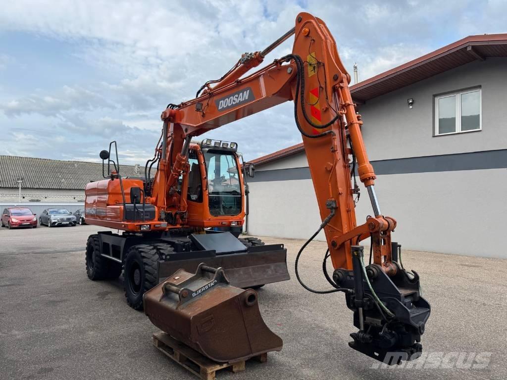 Doosan DX 140 W Kolová rýpadla