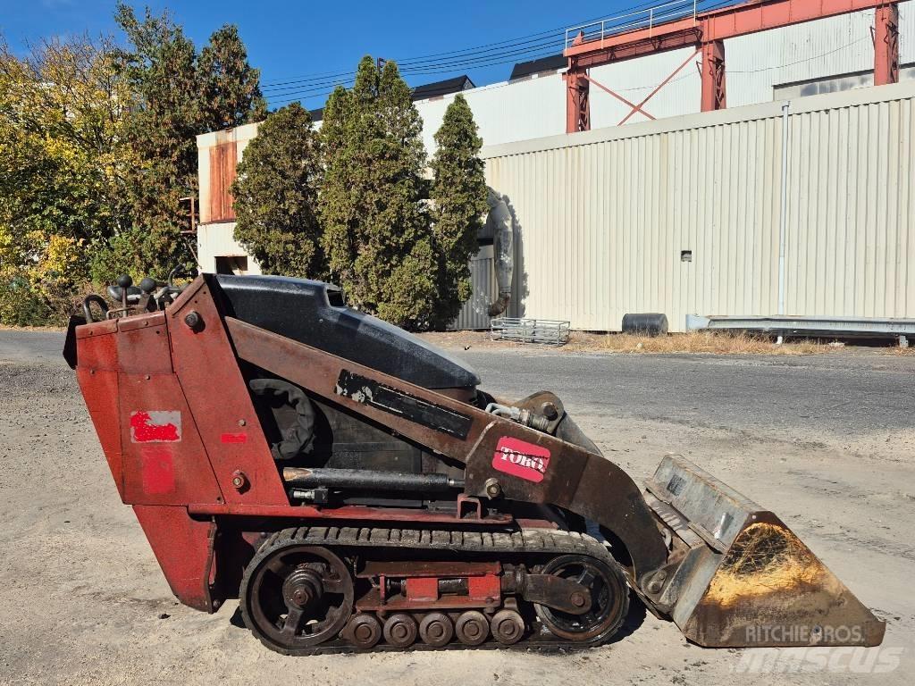 Toro TX 525 Smykem řízené nakladače