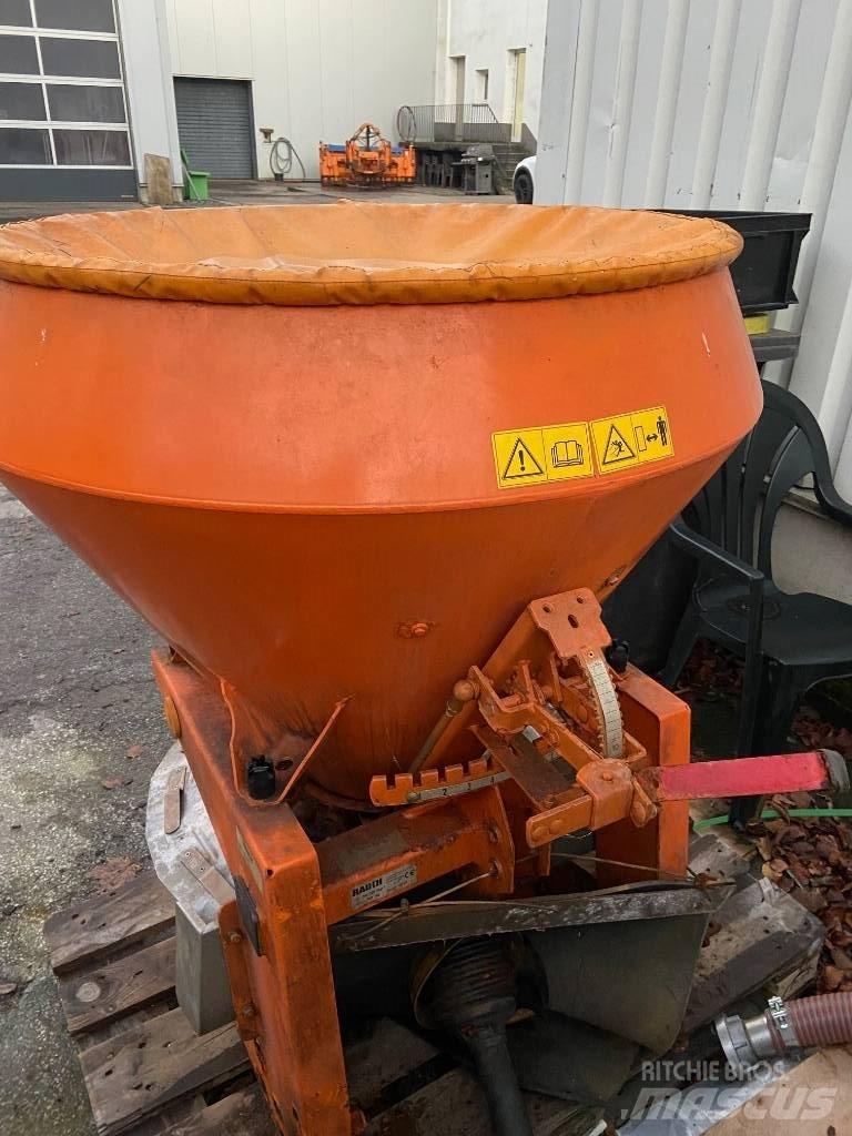 Kubota STW 34 Kompaktní traktory