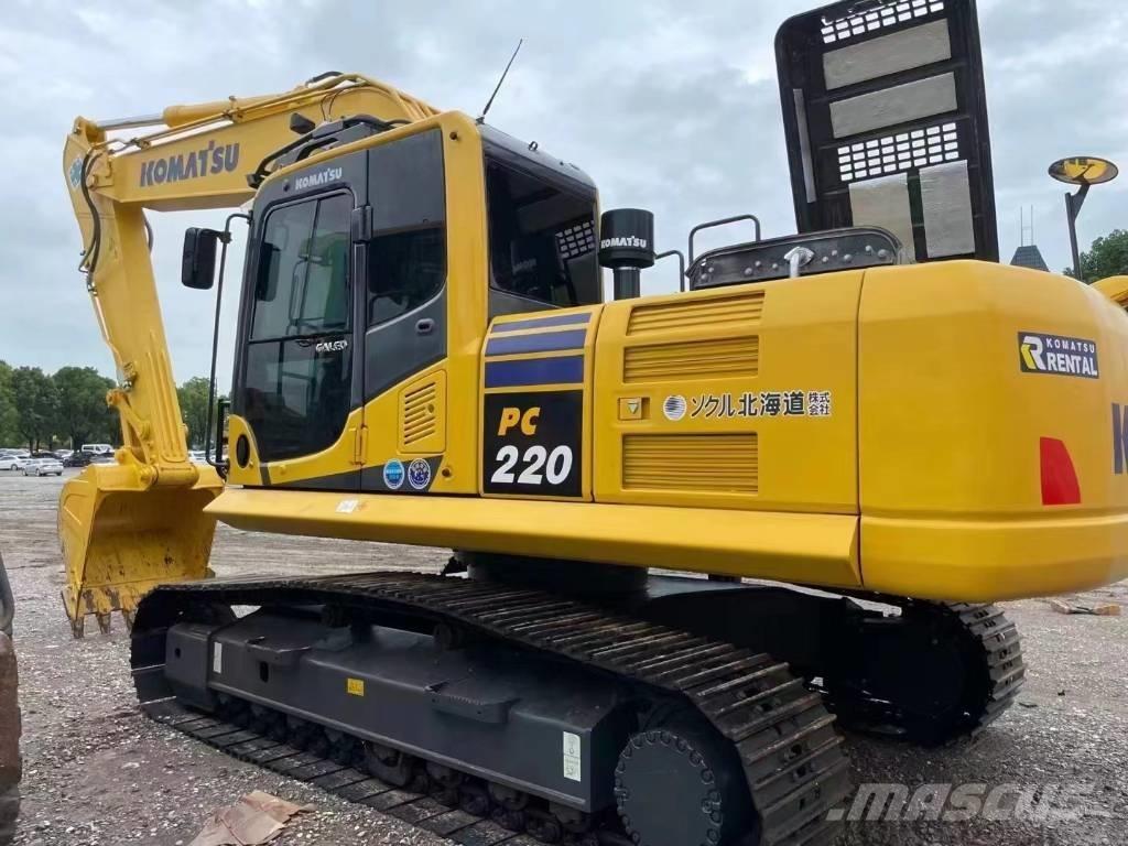 Komatsu PC220-8 Pásová rýpadla