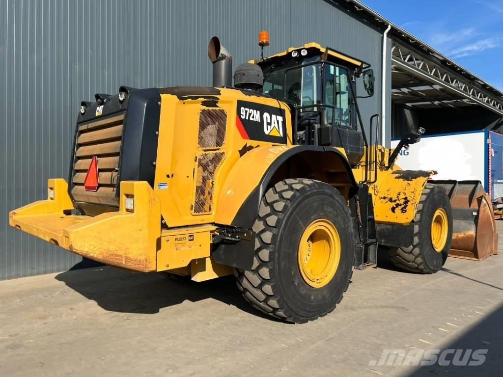 CAT 972M Kolové nakladače