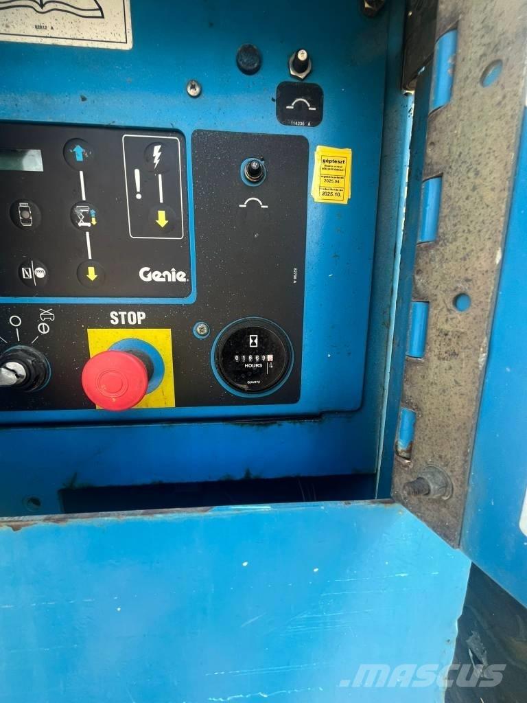 Genie GS 3384 RT Nůžková zvedací plošina