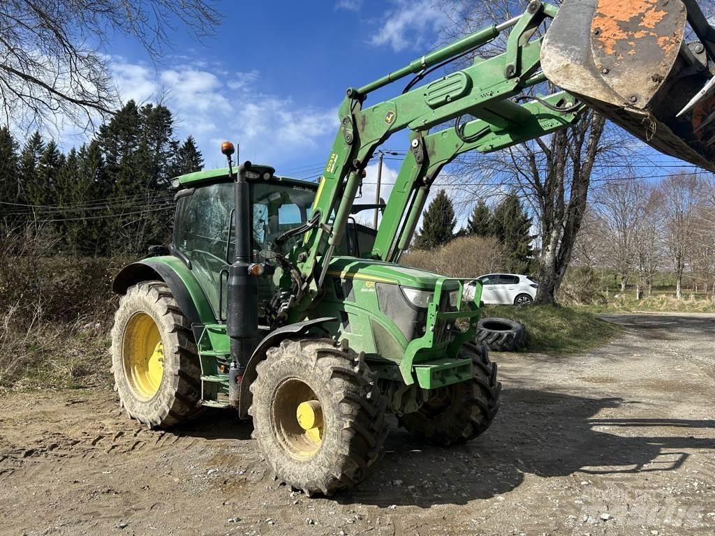 John Deere 6R 120 Traktory