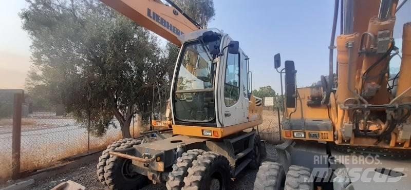 Liebherr A 904 C Kolová rýpadla