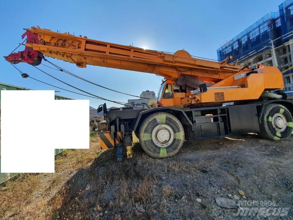 Tadano TR 500 M-2 Jeřáby pro těžký terén