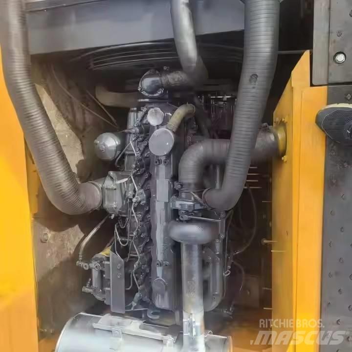Hyundai 225 Pásová rýpadla