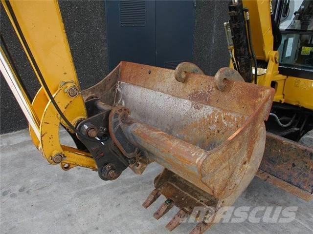 CAT 305.5 Mini rýpadla < 7t