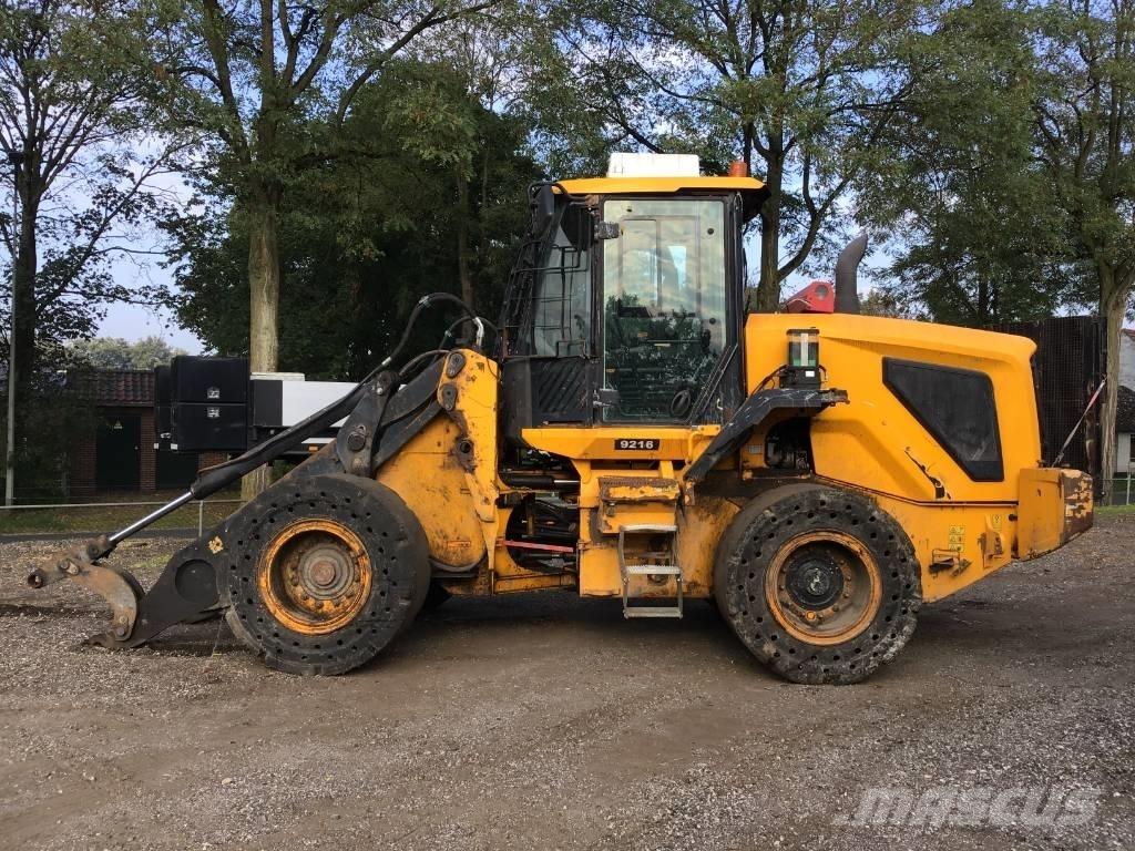JCB 437 WHT Kolové nakladače