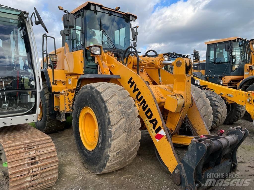 Hyundai HL 960 Kolové nakladače