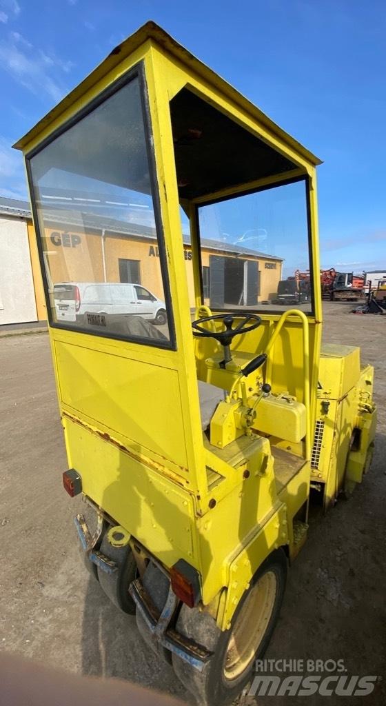 Bomag BW 100 AC Kombinované válce