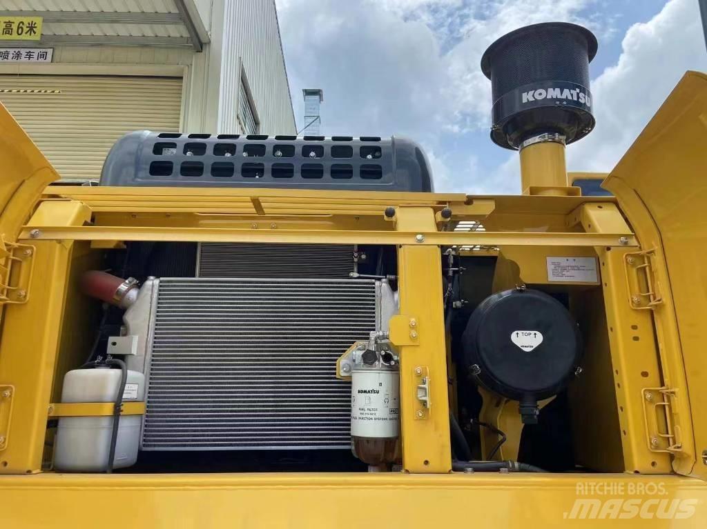 Komatsu PC 390 LC-10 Pásová rýpadla
