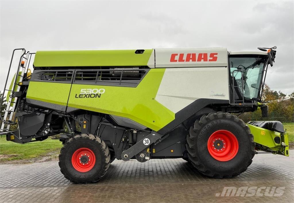 CLAAS Lexion 5300 Sklízecí mlátičky