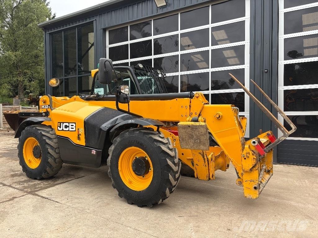 JCB 533-105 Teleskopické manipulátory