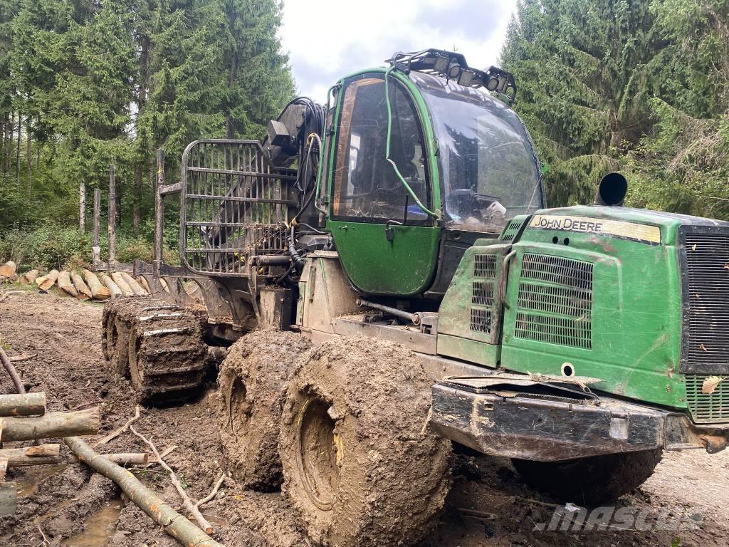 John Deere 1110 E Vyvážecí traktory