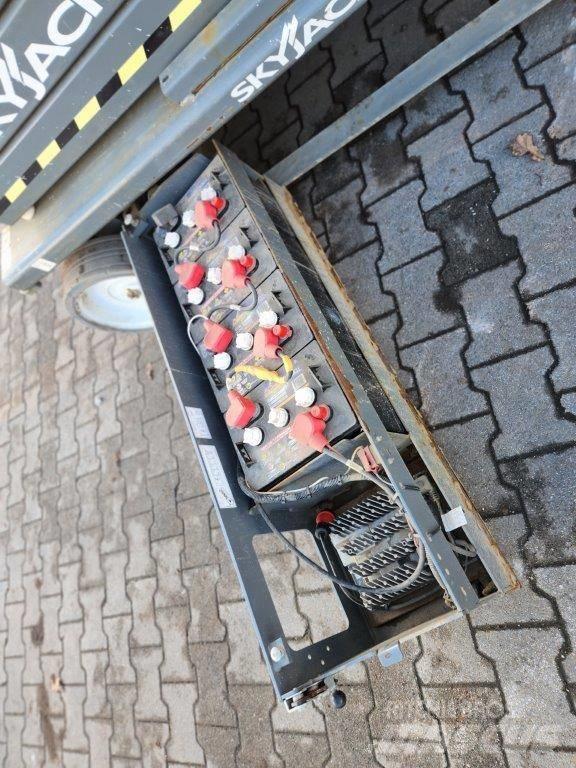 SkyJack SJ 4732 Nůžková zvedací plošina