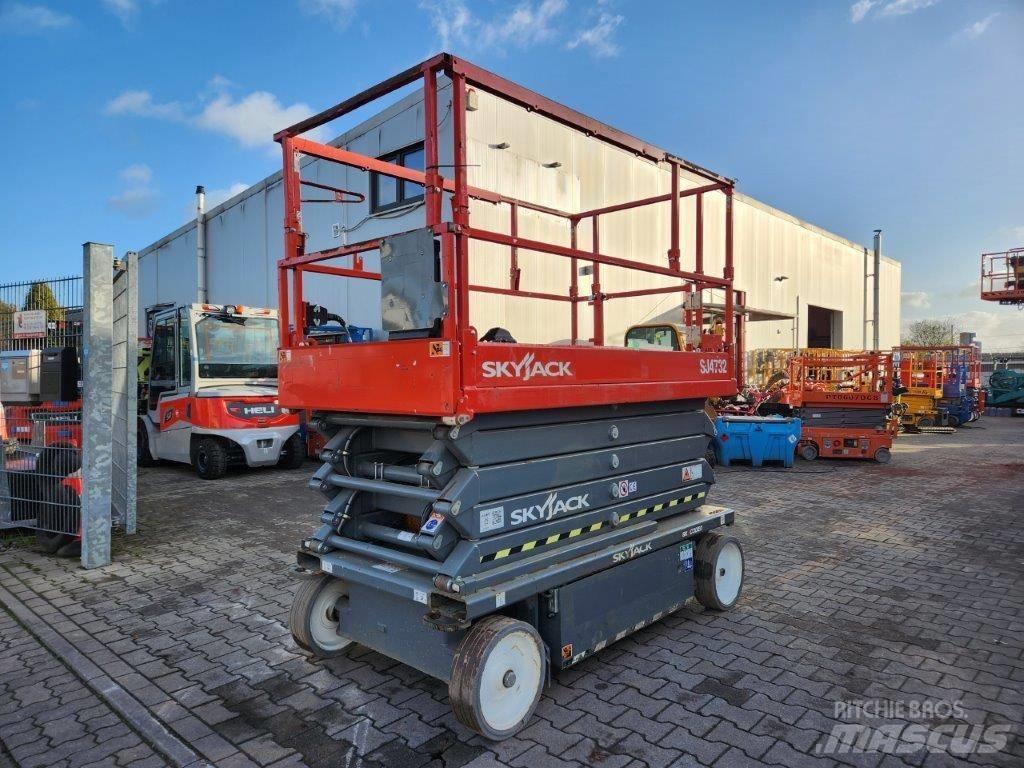 SkyJack SJ 4732 Nůžková zvedací plošina