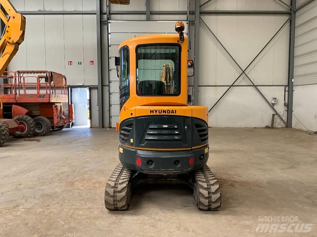 Hyundai 30 Z-9AK Mini rýpadla < 7t
