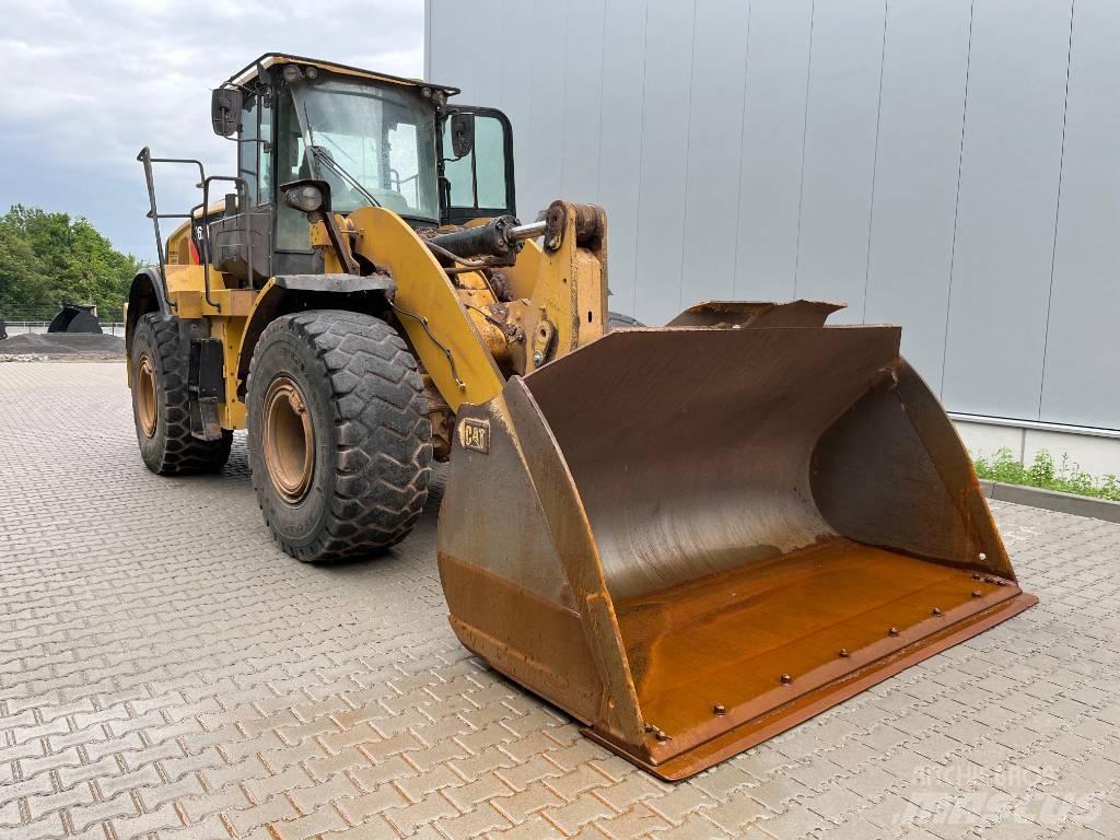 CAT 962 M Kolové nakladače