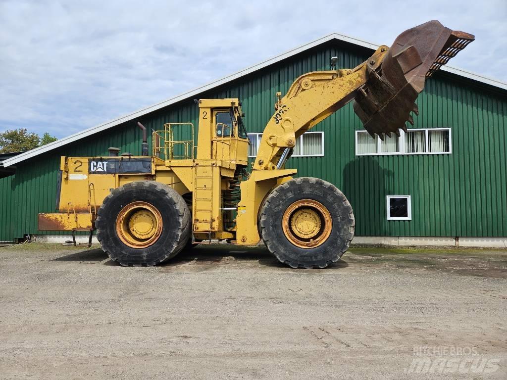 CAT 992C Kolové nakladače