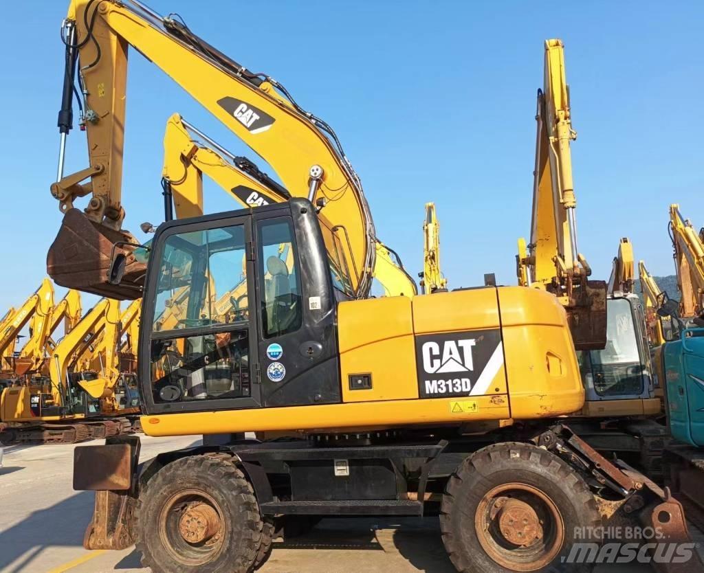 CAT CAT313D Midi rýpadla 7t - 12t