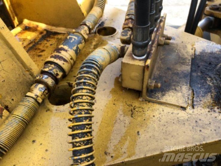CAT 950BZ Pásové dozery