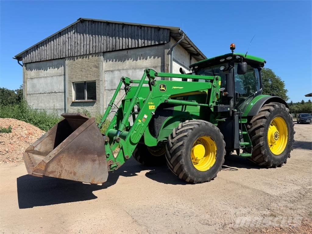 John Deere 7230 r Traktory