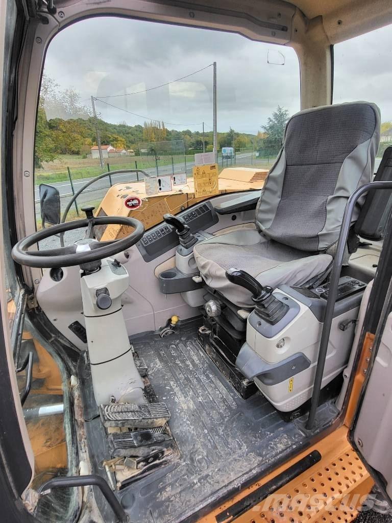 CASE WX 125 Kolová rýpadla