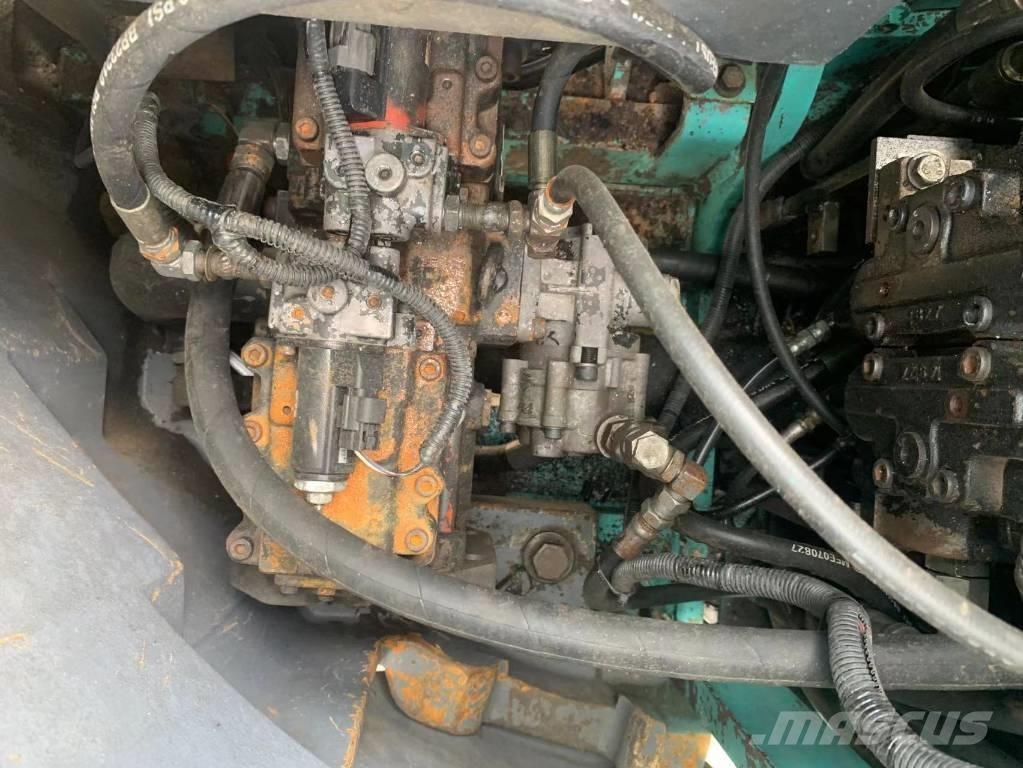 Kobelco SK 135 Pásová rýpadla