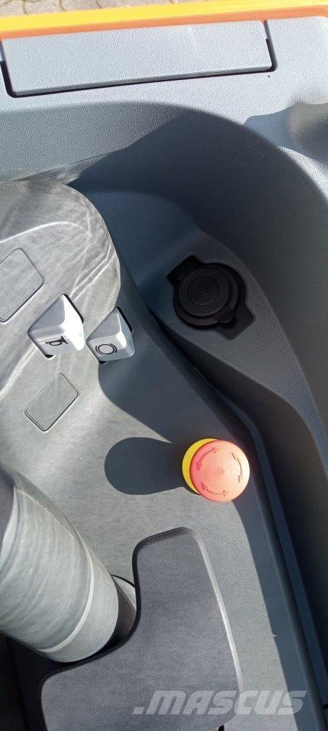 Toyota LSI200 Ručně vedené vysokozdvižné vozíky