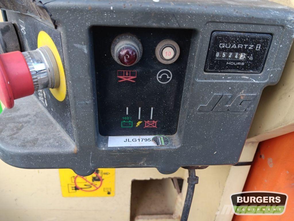 JLG 2646ES Nůžková zvedací plošina