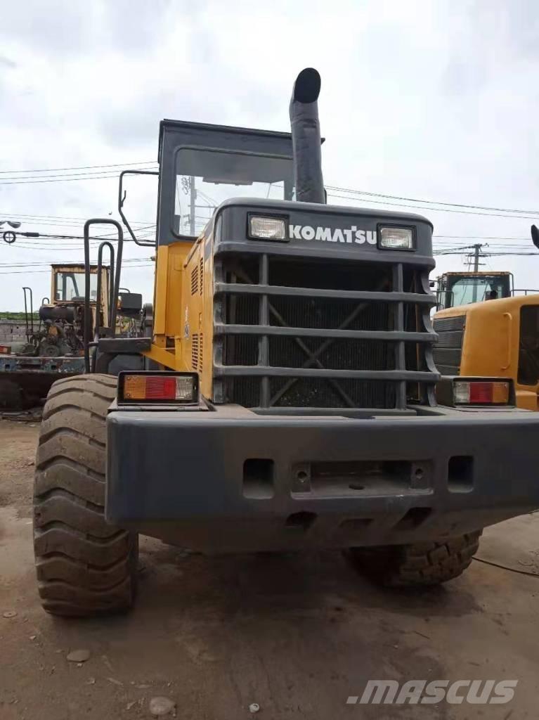 Komatsu WA 320-3 Kolové nakladače