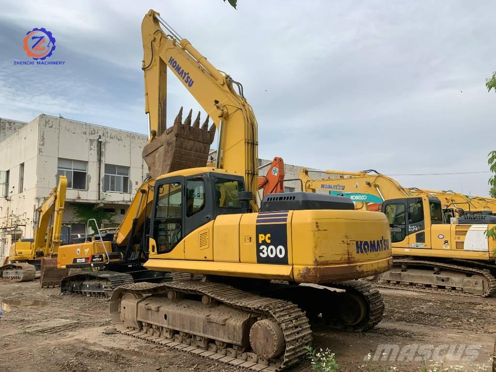 Komatsu PC 300 Pásová rýpadla