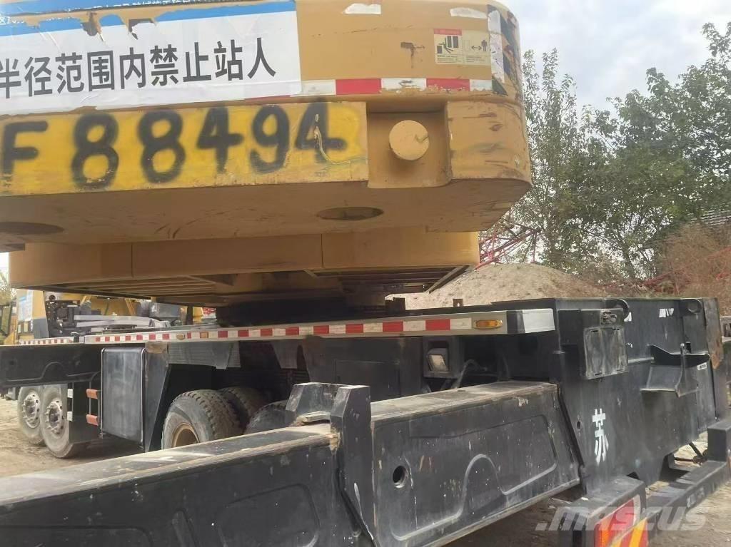 Sany STC 500 S Univerzální terénní jeřáby