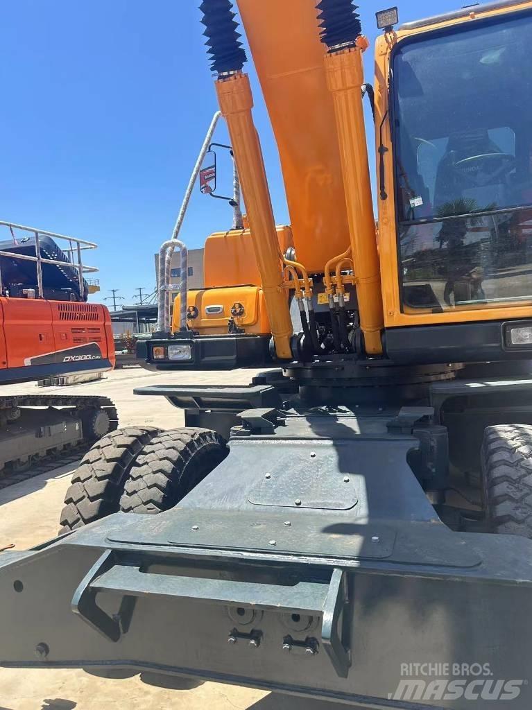 Hyundai R210W-9 Kolová rýpadla