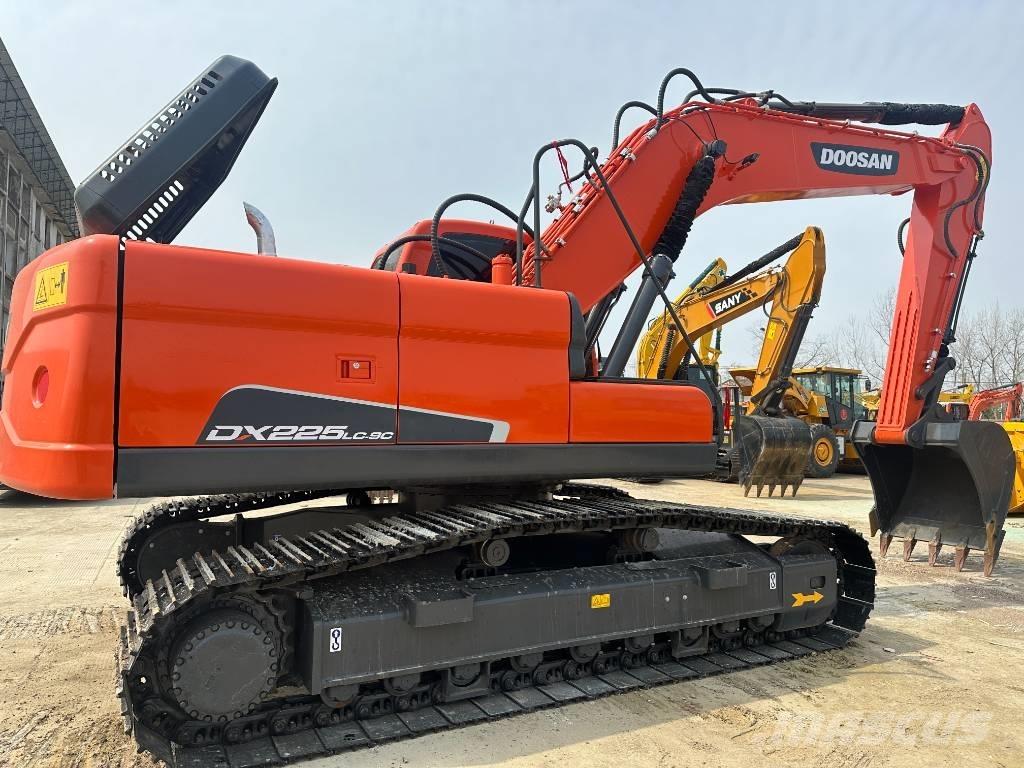 Doosan DX 225LC-9C Pásová rýpadla