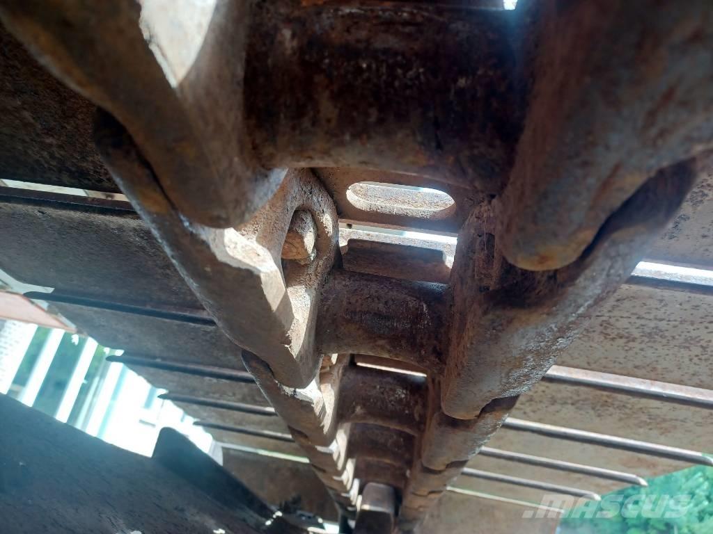 Doosan DX 225 LC-5 Pásová rýpadla