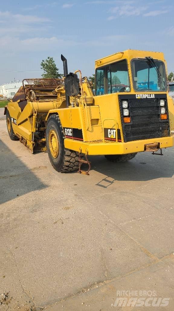 CAT 613 C II Skrejpry