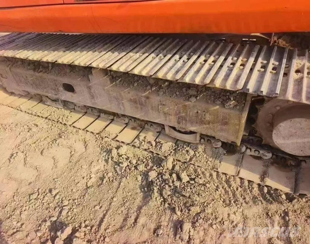 Doosan DH 150 LC-7 Pásová rýpadla