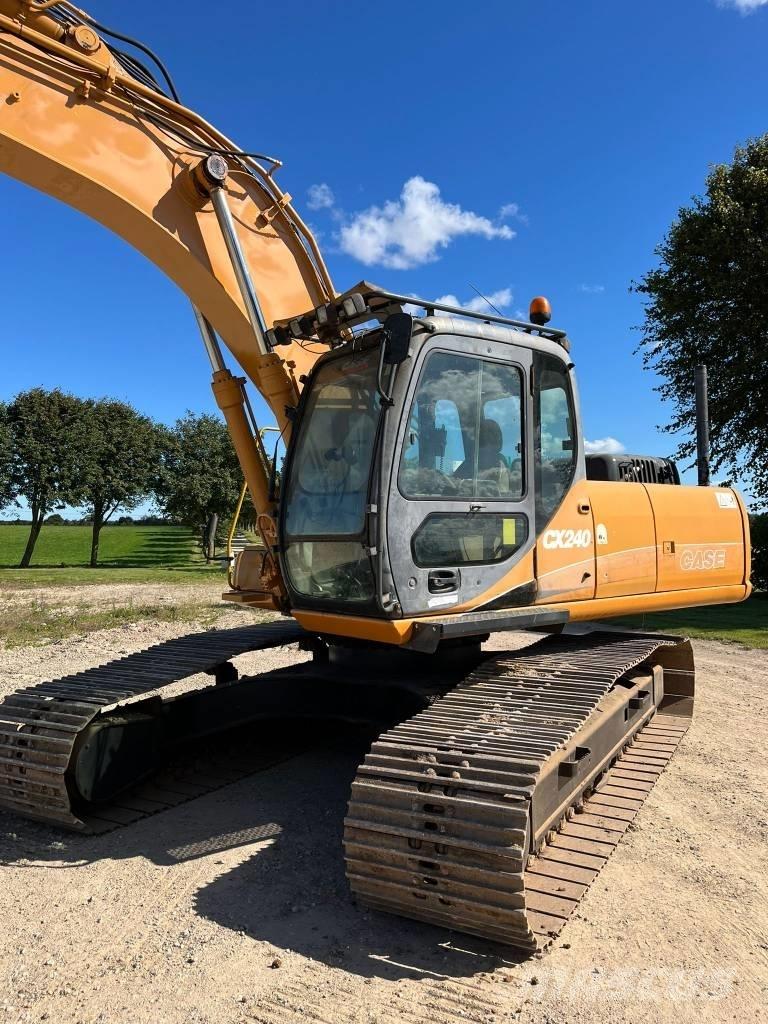 CASE CX 240 Pásová rýpadla