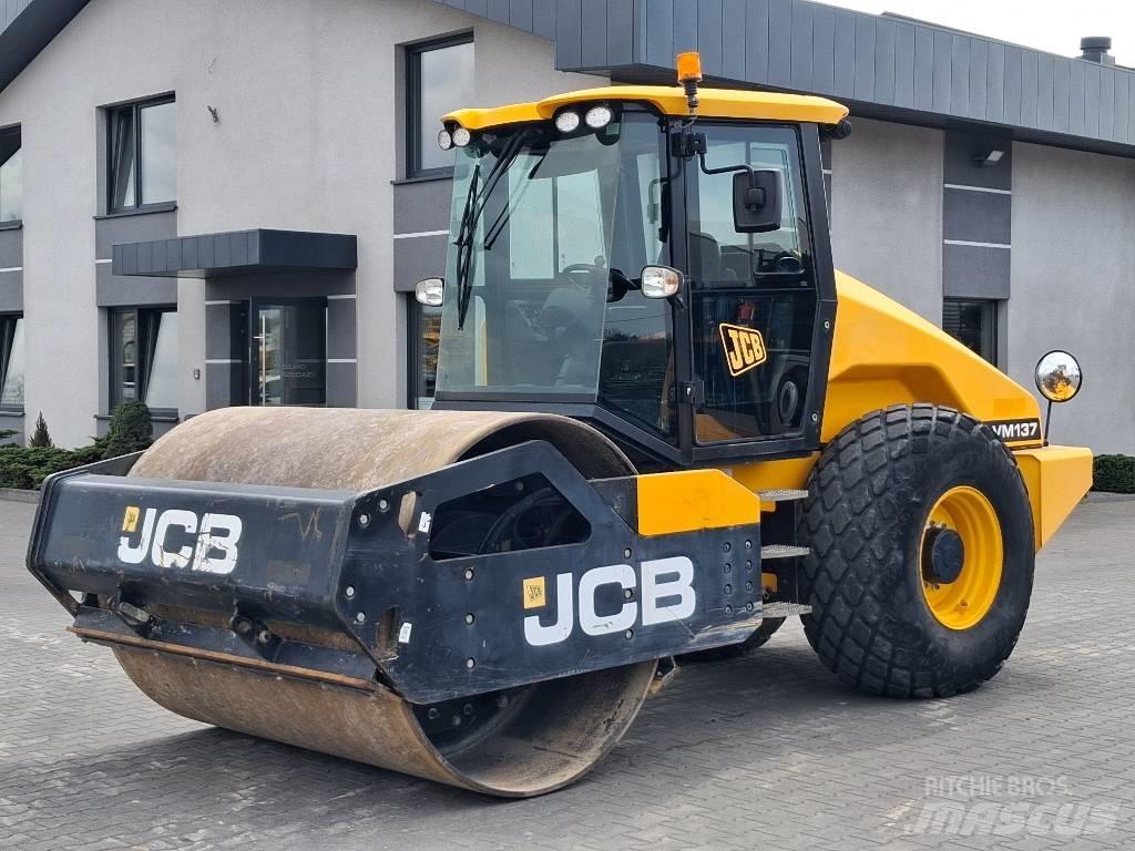 JCB VM 137 Tahačové válce